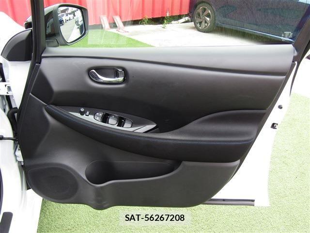 Nissan LEAF 2023-12 7327888-19