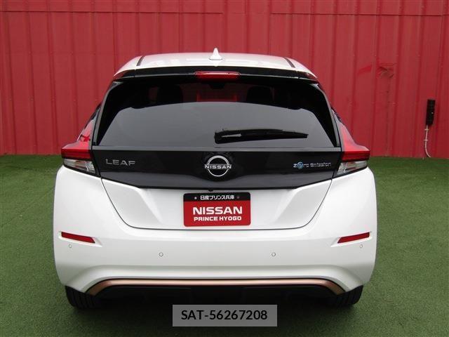 Nissan LEAF 2023-12 7327888-23