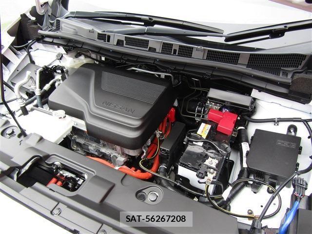 Nissan LEAF 2023-12 7327888-28