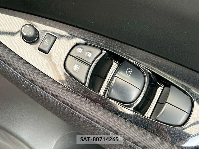 Nissan LEAF 2018-06 7327902-21