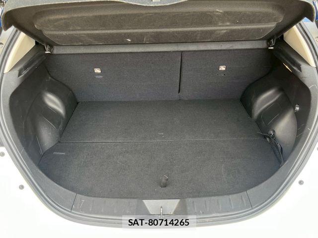 Nissan LEAF 2018-06 7327902-27