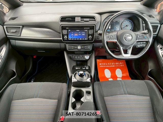 Nissan LEAF 2018-06 7327902-2