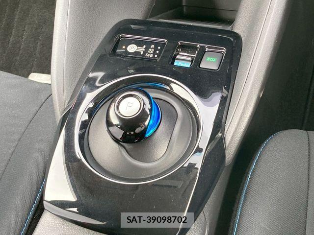 Nissan LEAF 2025-01 7327893-15