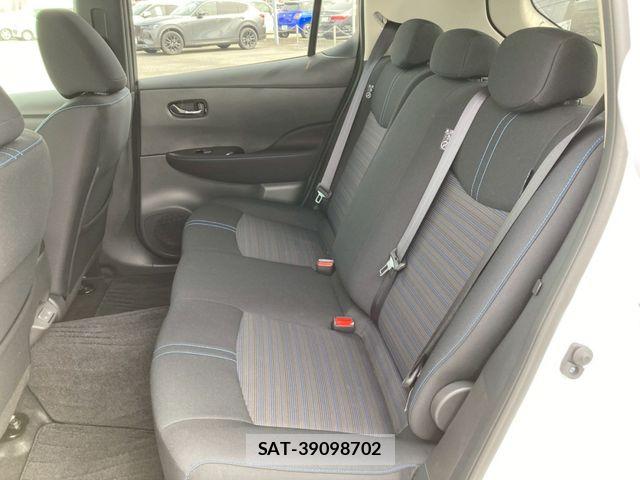 Nissan LEAF 2025-01 7327893-21