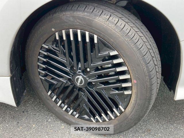 Nissan LEAF 2025-01 7327893-29
