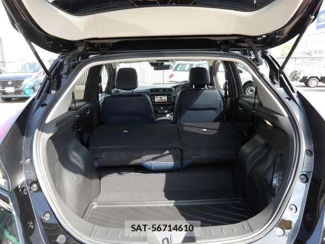 Nissan LEAF 2019-12 7327890-17