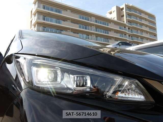 Nissan LEAF 2019-12 7327890-18