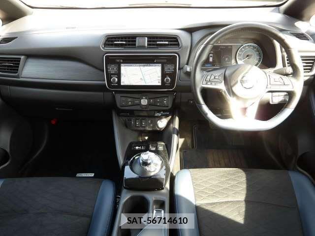 Nissan LEAF 2019-12 7327890-2