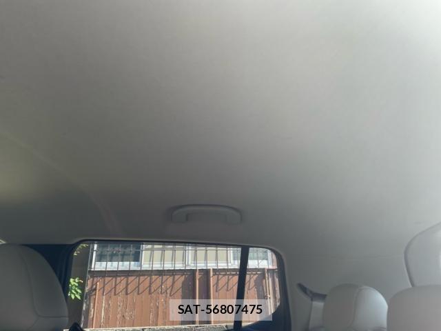Nissan LEAF 2019-01 7327901-14