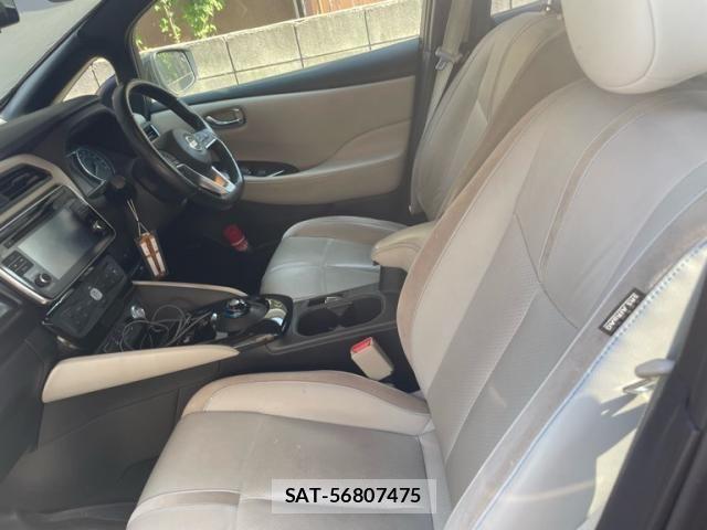 Nissan LEAF 2019-01 7327901-15