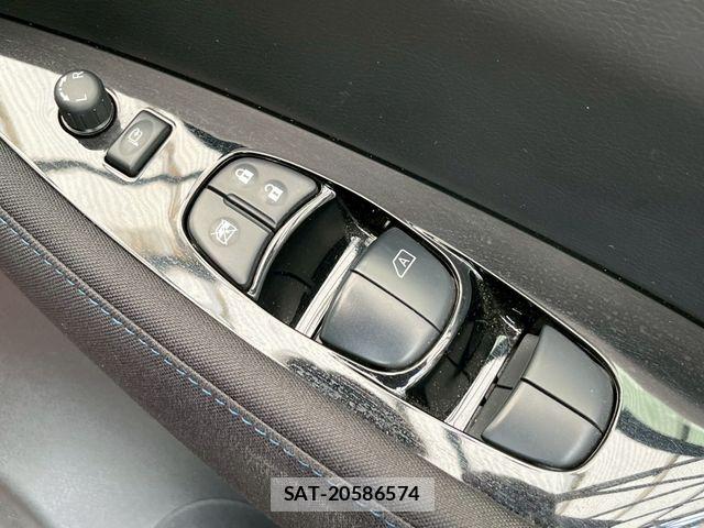 Nissan LEAF 2018-04 7327903-21