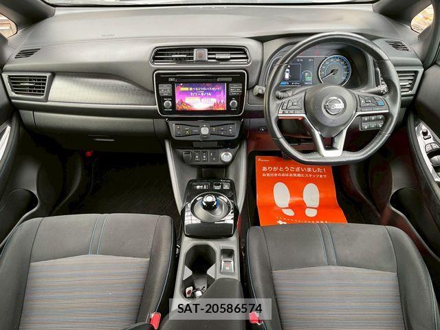 Nissan LEAF 2018-04 7327903-2