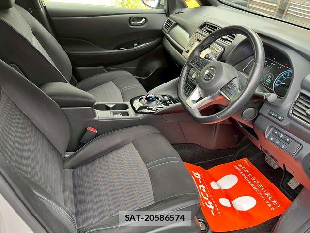 Nissan LEAF 2018-04 7327903-3