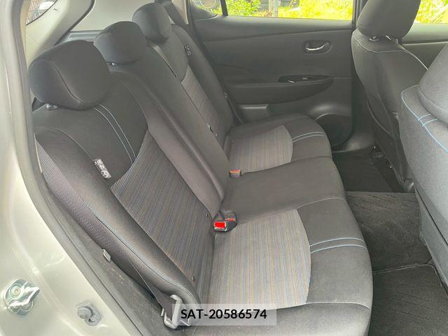 Nissan LEAF 2018-04 7327903-4