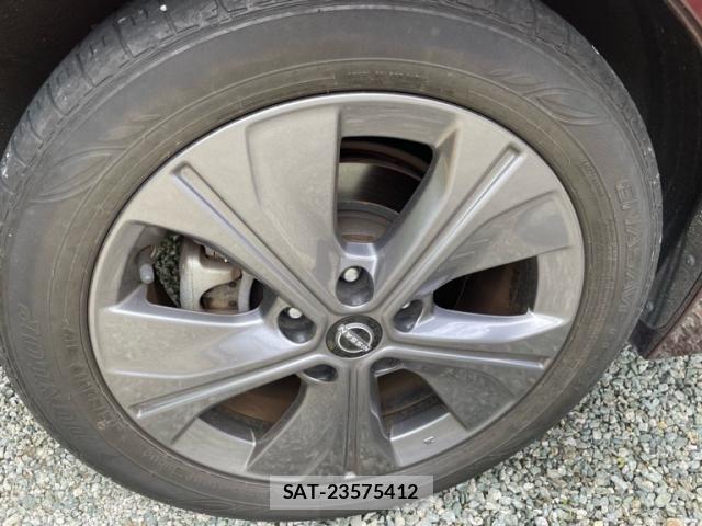 Nissan LEAF 2021-07 7327892-5