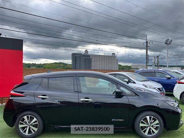 Nissan LEAF 2021-10 7327895-10
