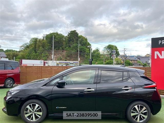 Nissan LEAF 2021-10 7327895-17