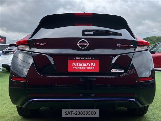 Nissan LEAF 2021-10 7327895-21