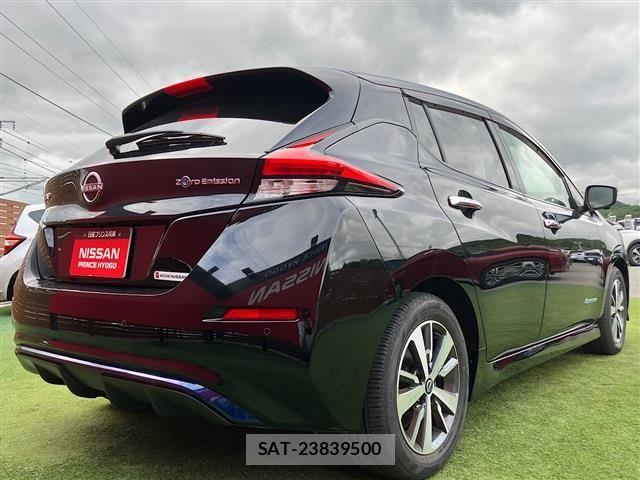 Nissan LEAF 2021-10 7327895-23