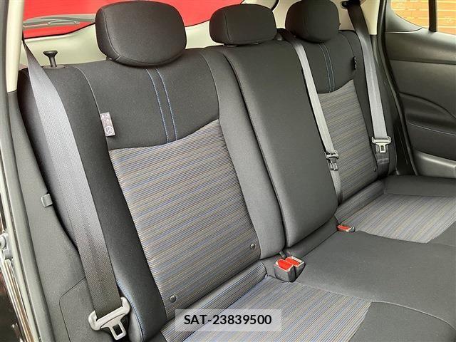Nissan LEAF 2021-10 7327895-27