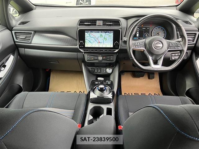 Nissan LEAF 2021-10 7327895-2