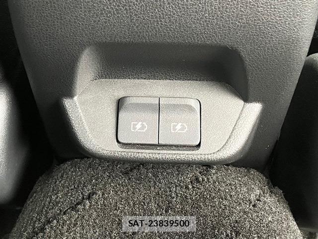 Nissan LEAF 2021-10 7327895-29