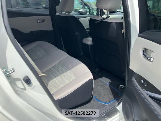 Nissan LEAF 2018-01 7327905-10