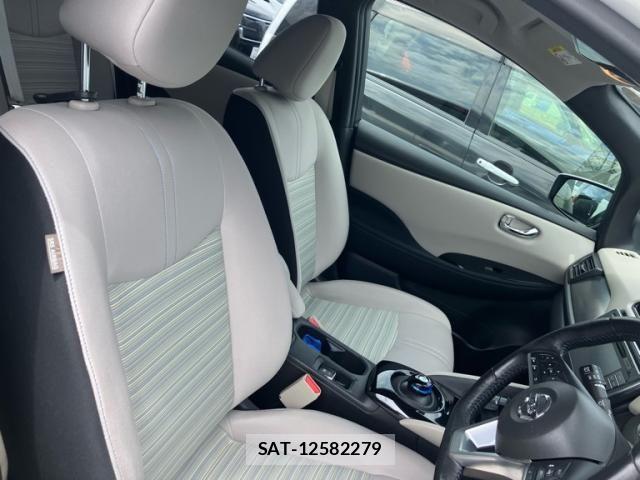 Nissan LEAF 2018-01 7327905-13