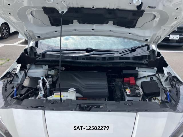 Nissan LEAF 2018-01 7327905-21