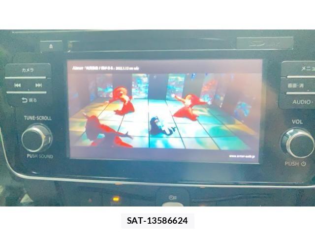 Nissan LEAF 2018-05 7358411-19
