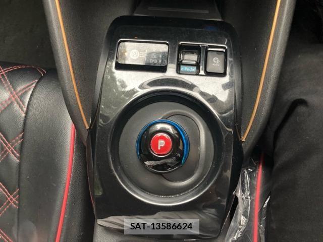 Nissan LEAF 2018-05 7358411-20