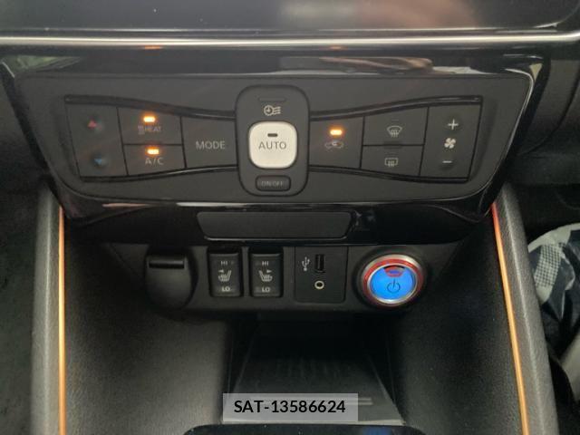 Nissan LEAF 2018-05 7358411-21