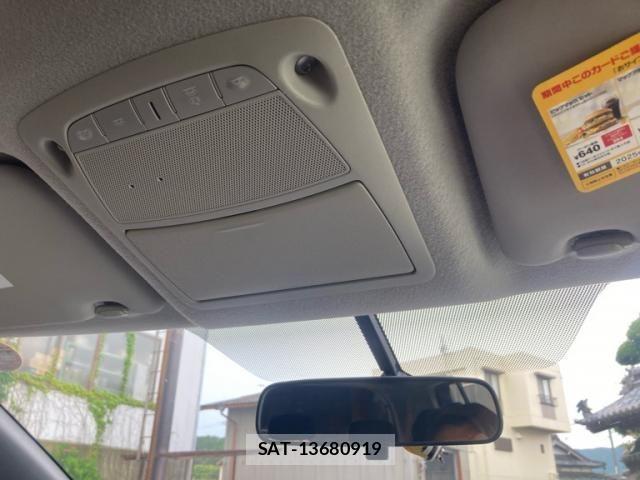 Nissan LEAF 2015-06 7358408-20