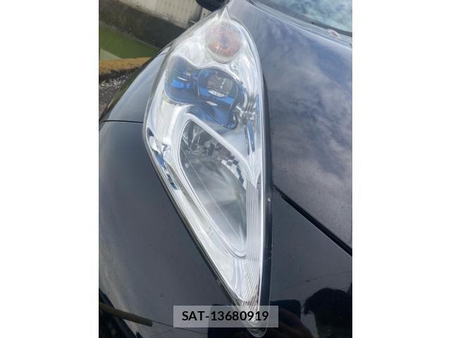 Nissan LEAF 2015-06 7358408-2