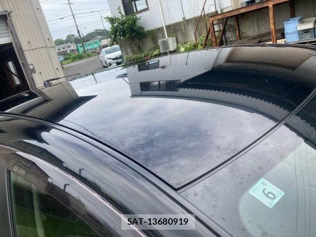 Nissan LEAF 2015-06 7358408-8