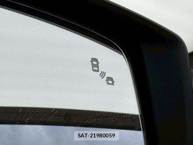 Nissan LEAF 2021-05 7358406-12