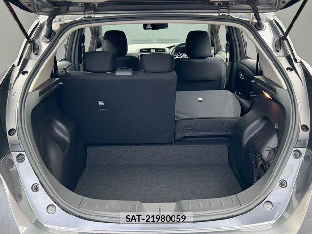 Nissan LEAF 2021-05 7358406-25