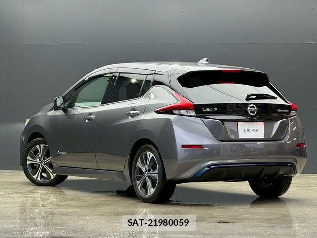Nissan LEAF 2021-05 7358406-3