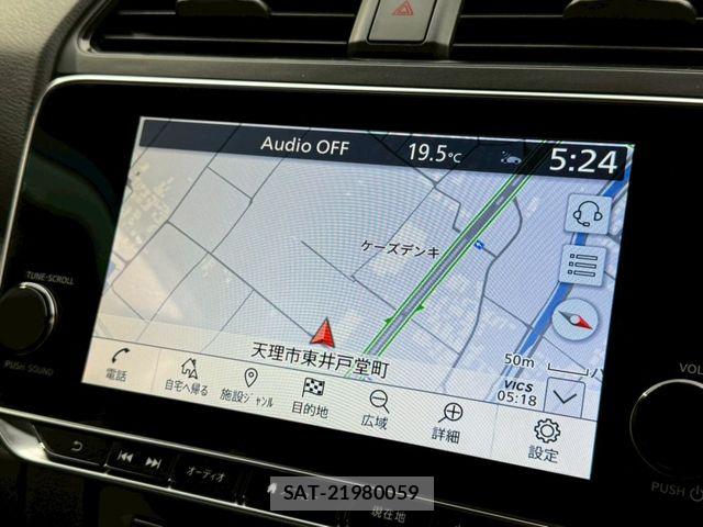 Nissan LEAF 2021-05 7358406-5