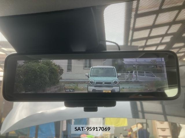 Nissan LEAF 2022-03 7358399-7