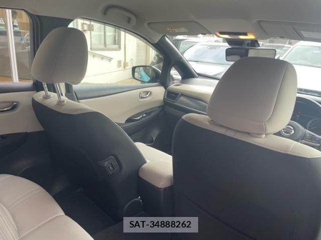 Nissan LEAF 2019-05 7358407-10