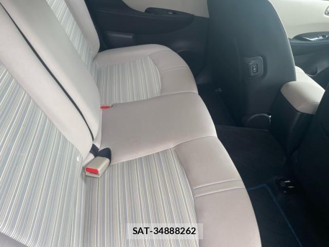Nissan LEAF 2019-05 7358407-12