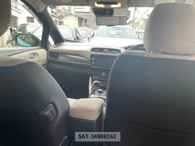 Nissan LEAF 2019-05 7358407-13