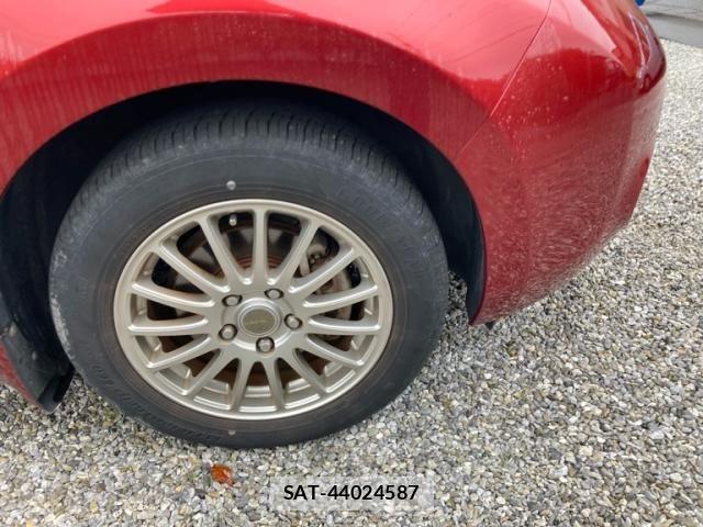 Nissan LEAF 2013-09 7358409-10