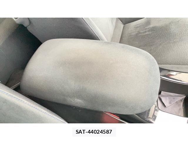 Nissan LEAF 2013-09 7358409-19