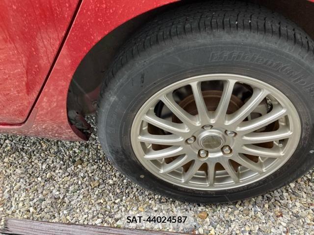 Nissan LEAF 2013-09 7358409-7