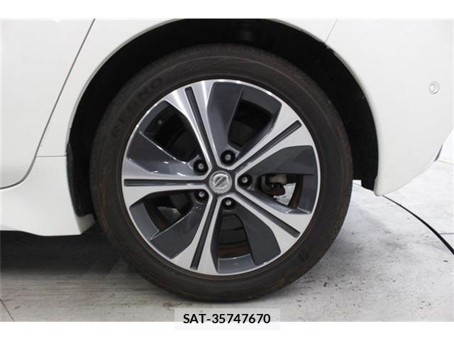 Nissan LEAF 2017-12 7392609-25