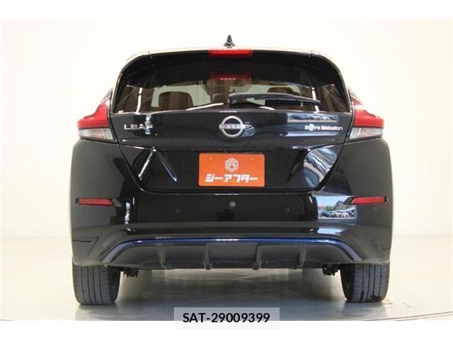 Nissan LEAF 2022-02 7392605-10
