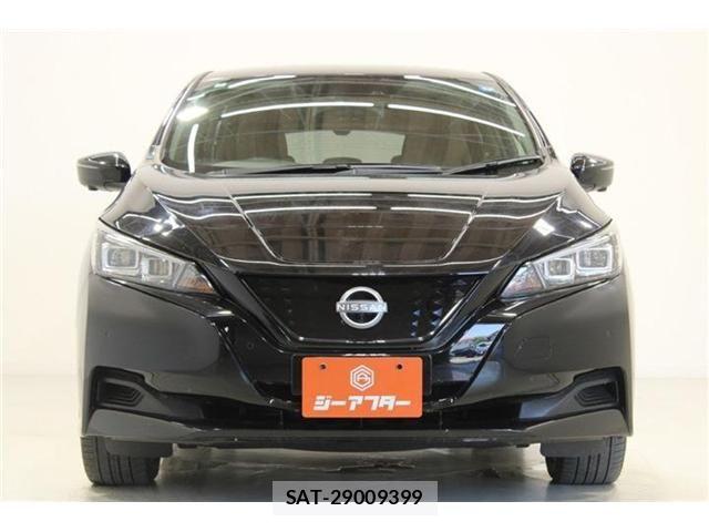 Nissan LEAF 2022-02 7392605-6