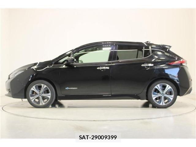 Nissan LEAF 2022-02 7392605-8